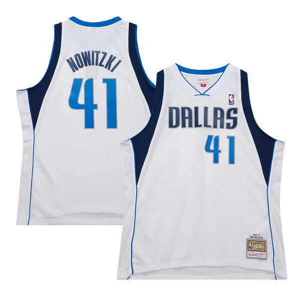 Dirk Nowitzki Dallas Mavericks 2010/11 Hardwood Classics Swingman Jersey - White