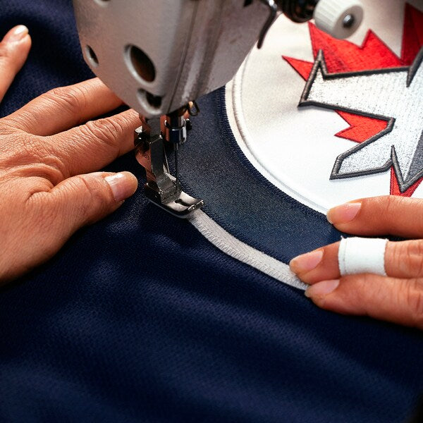 Winnipeg Jets  Home Authentic Pro Jersey - Navy