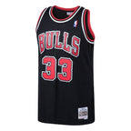 Scottie Pippen Chicago Bulls  1997/98 Hardwood Classics Swingman Jersey - Black/White