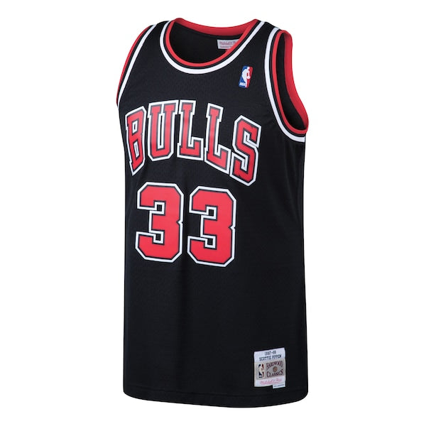 Scottie Pippen Chicago Bulls  1997/98 Hardwood Classics Swingman Jersey - Black/White