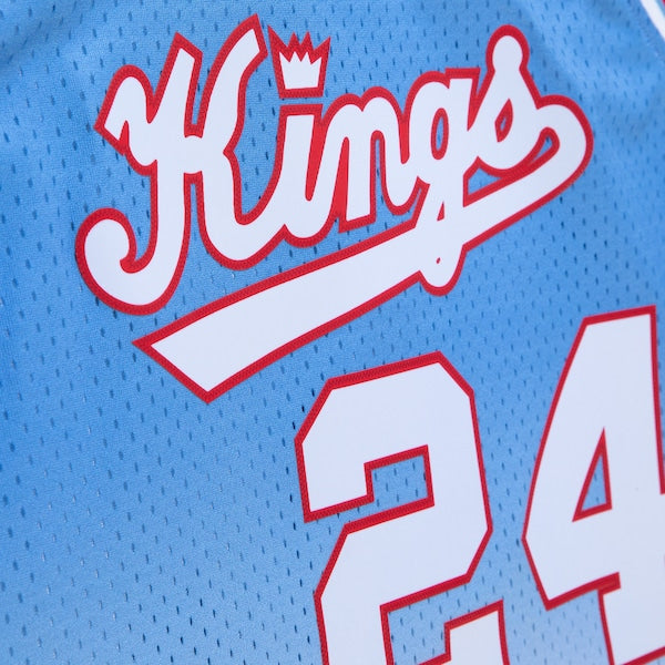 Reggie Theus Sacramento Kings 1985/86 Hardwood Classics Fadeaway Swingman Player Jersey - White/Light Blue