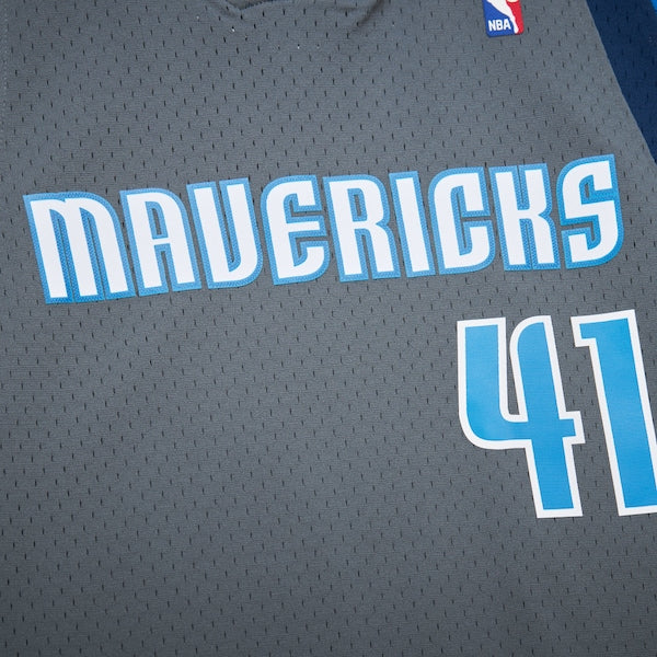 Dirk Nowitzki Dallas Mavericks 2003/04 Hardwood Classics Swingman Jersey - Gray