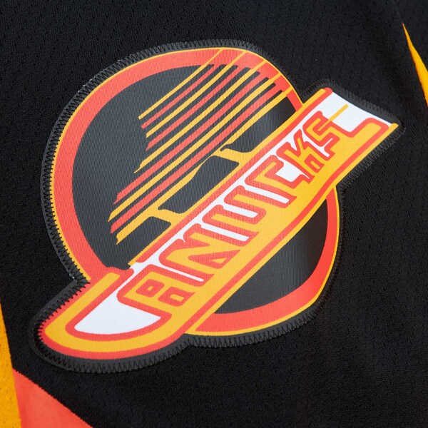 Dave Williams Vancouver Canucks Men's 1981/82 Blue Line Player Jersey - Yellow