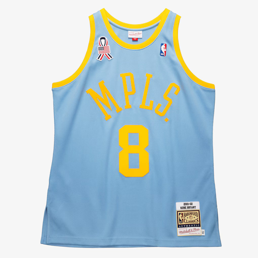 Men's Los Angeles Lakers Kobe Bryant Mitchell & Ness Powder Blue 2001/02 Hardwood Classics Authentic Player Jersey
