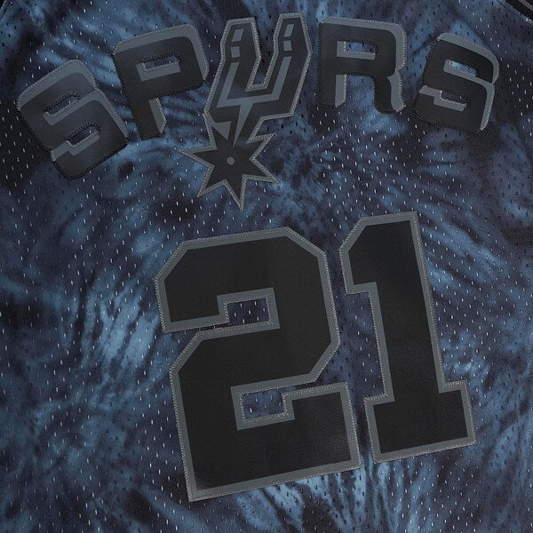 Tim Duncan San Antonio Spurs Hardwood Classics 1998/99 Tie-Dye Swingman Jersey - Black