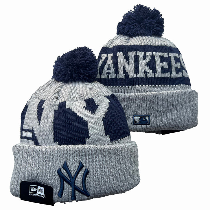 NEW YORK YANKEES KNIT HAT