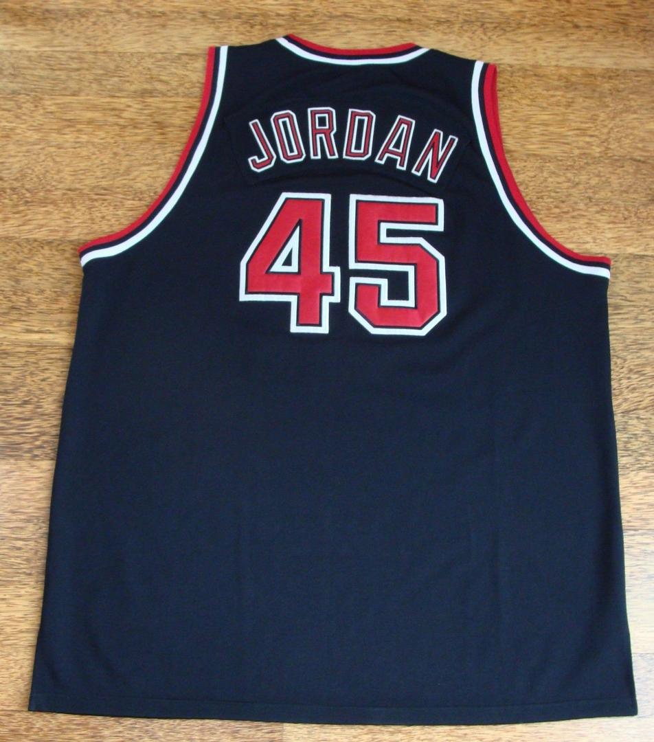 Men's Chicago Bulls Michael Jordan M & N Classics Jersey - Black